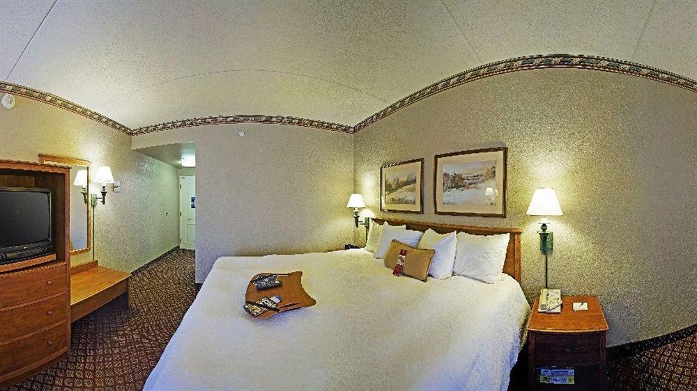 Hampton Inn Pittsburgh-Monroeville Exterior foto